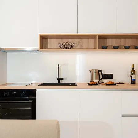 Seafront 마카르스카