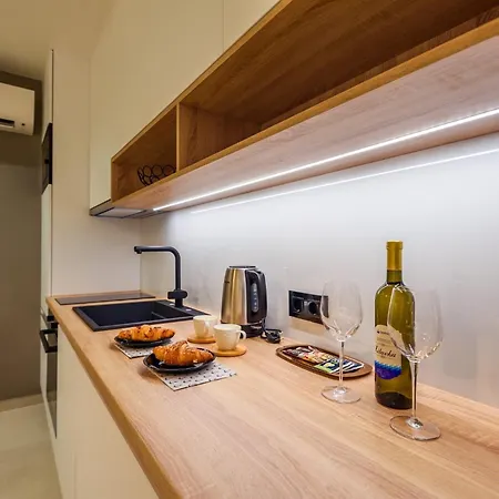 Seafront * 마카르스카