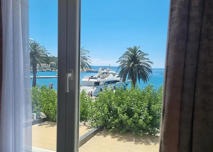 Seafront Lejlighed Makarska