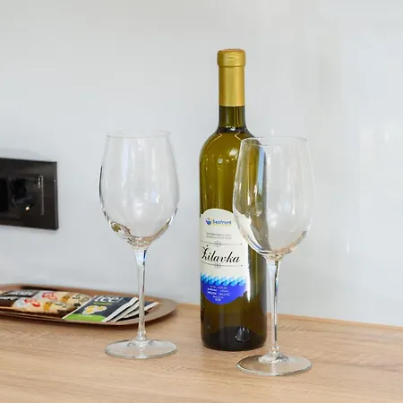 Apartment Seafront Makarska