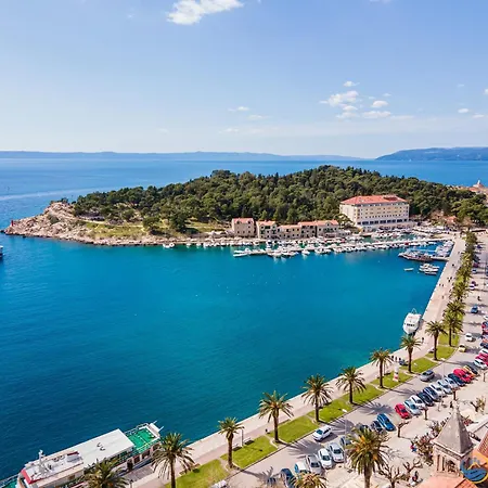 Apartment Seafront Makarska