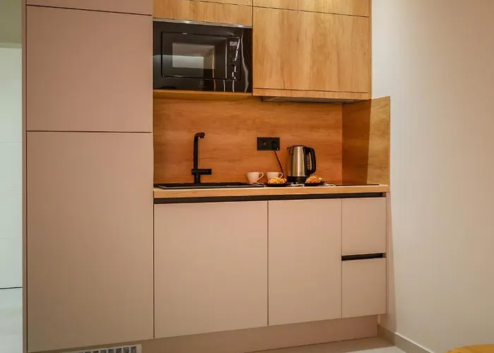 Seafront Apartment Makarska