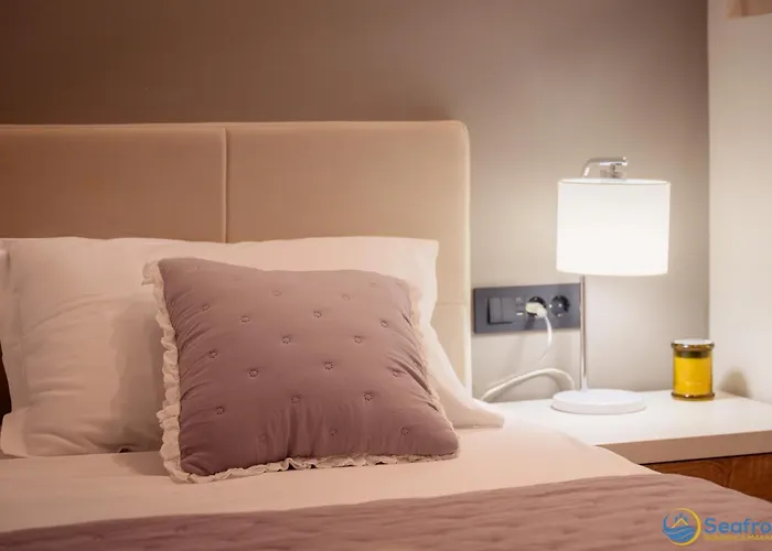 Seafront Apartment *