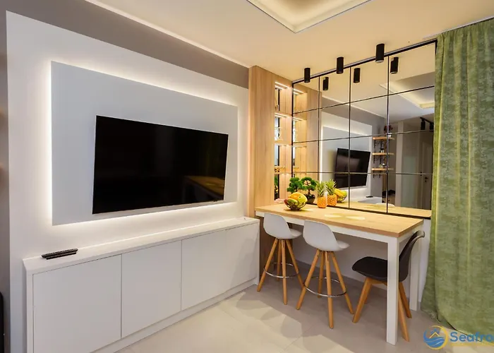 Apartment Seafront Makarska