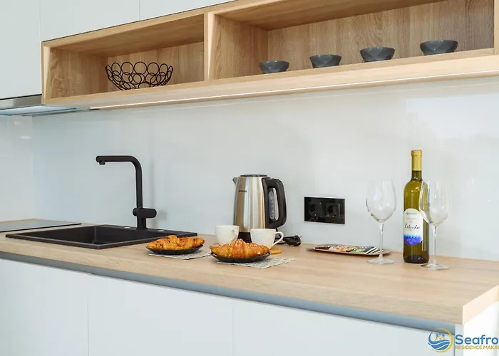 Seafront Апартаменти *