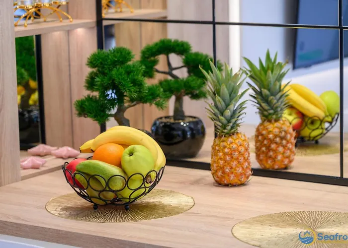 Seafront Макарська