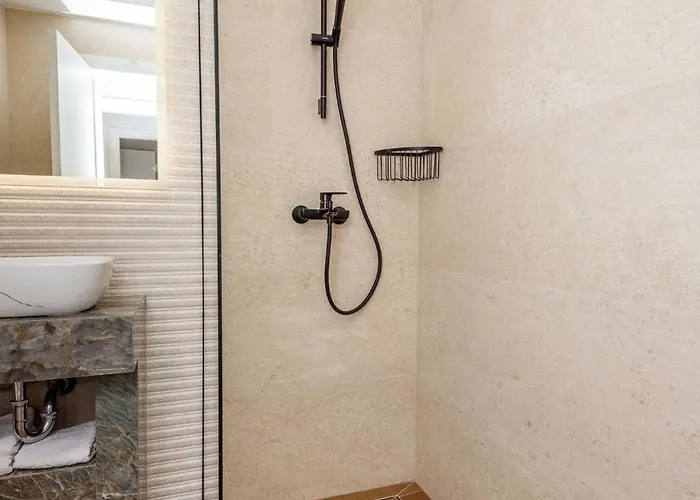 Seafront * Макарська